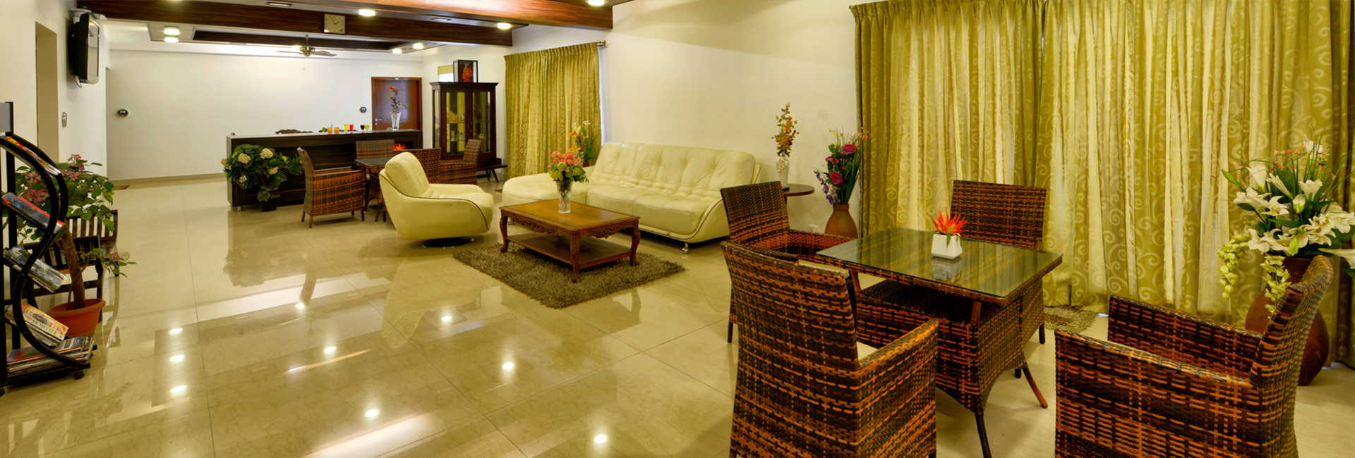 Pleasand Boulevard Carousel