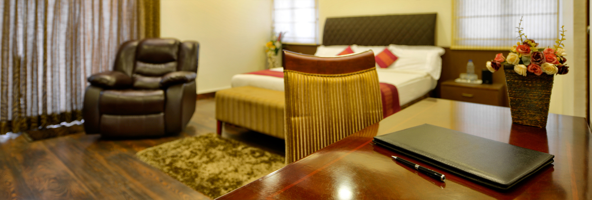 Pleasand Boulevard Carousel